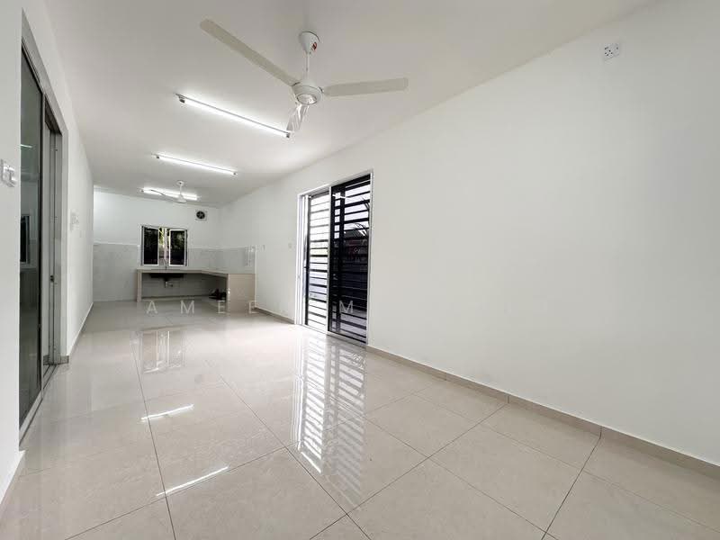 2-storey Terraced House for Rent in Taman Sejati (Klang) - Ameer Mujahid - Kitchen - PropertyGuru.com.my