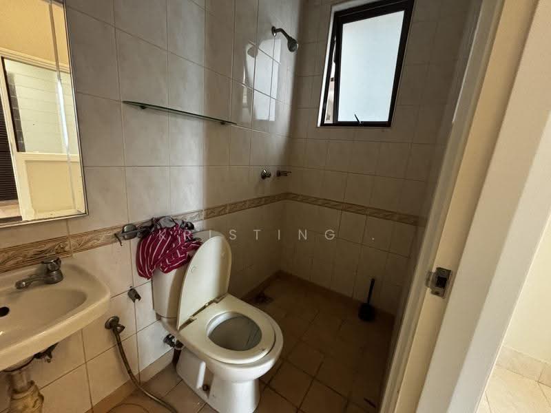 Condominium for Sale at Mont Kiara Damai Resort Condominium - Kristing . - Bathroom - PropertyGuru.com.my
