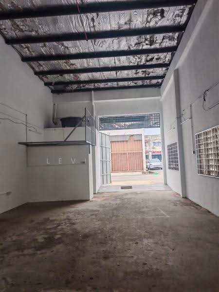 Warehouse for Rent in Bandar Teknologi Kajang (Kajang) - Levis Chan - Interior - PropertyGuru.com.my
