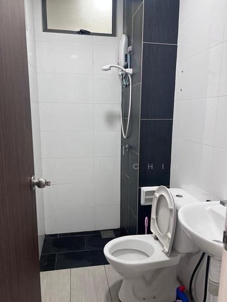 Kediaman Servis untuk Disewa di Seasons Garden Residences - calvin Chin - Bathroom - PropertyGuru.com.my