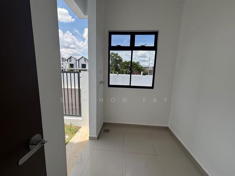 2-storey Terraced House for Sale in Taman Dato Onn (Johor Bahru) - See Hon Tay - Entrance - PropertyGuru.com.my