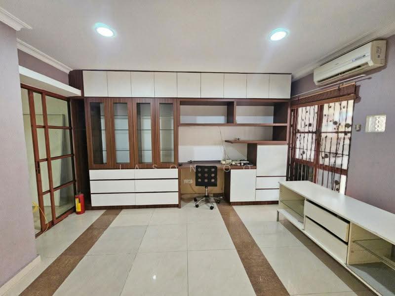 2-storey Terraced House for Rent in Putra Permai (Subang Jaya) - Jason Ooi - Study - PropertyGuru.com.my