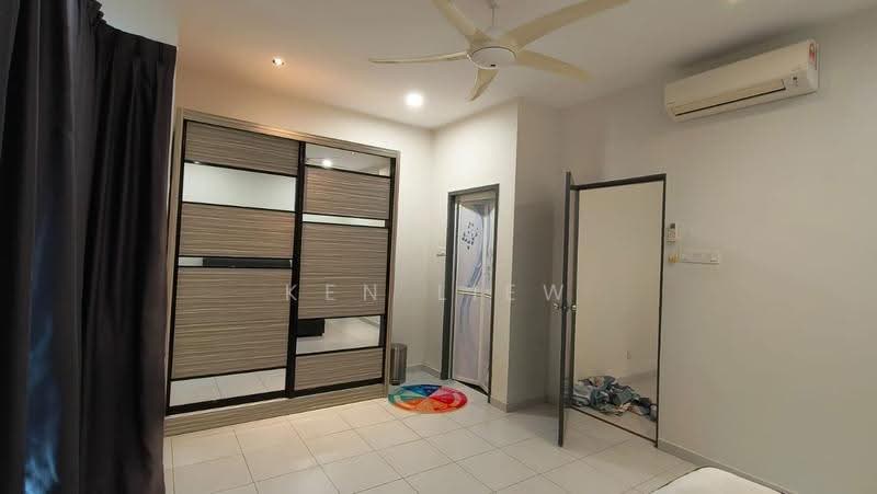 2-storey Terraced House for Rent in Taman Scientex Utama (Senai) - Ken Liew - Bedroom - PropertyGuru.com.my