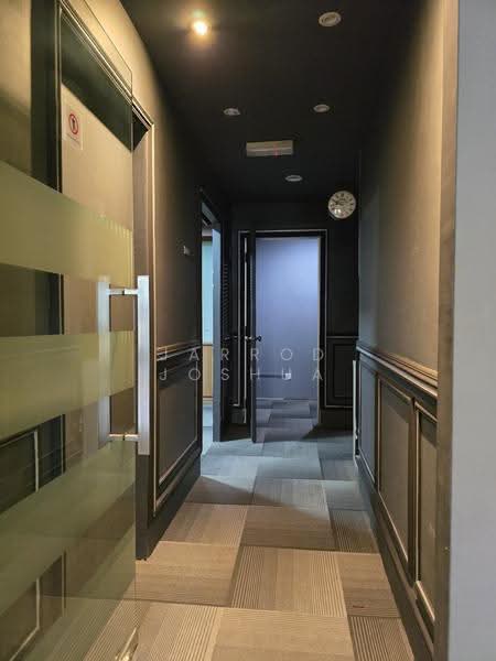 Shop / Office for Rent in Taman Sri Hartamas (Sri Hartamas) - Jarrod Joshua - Corridor - PropertyGuru.com.my