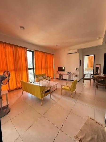 Kediaman Servis untuk Dijual di Urban Suites - Jax Quan - Living Room - PropertyGuru.com.my