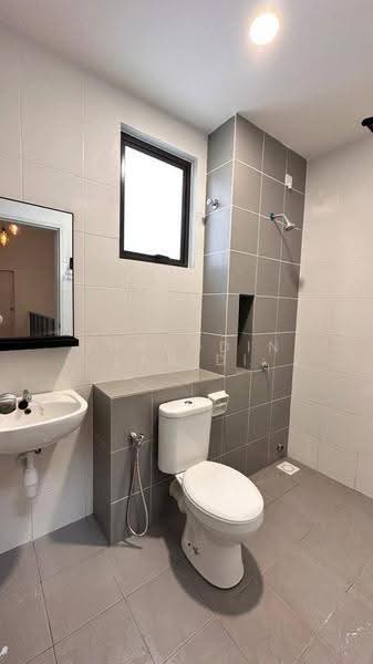 Rumah Teres untuk Dijual di Eco Grandeur (Puncak Alam) - Nuruddin Zabidi - PropertyGuru.com.my
