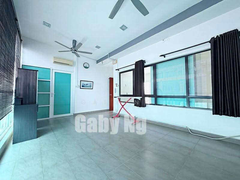3.5-storey Terraced House for Sale in Ampang (Selangor) - Gaby Ng - Living Room - PropertyGuru.com.my