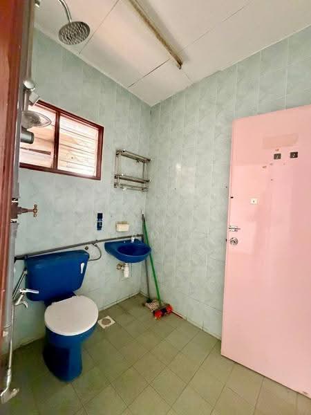 Rumah Teres 2-Tingkat untuk Dijual di Wangsa Maju (Kuala Lumpur) - Luqman Ramli - Bathroom - PropertyGuru.com.my
