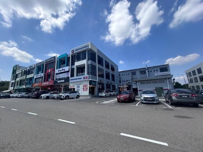 Shop for Rent in Bukit Indah (Iskandar Puteri (Nusajaya)) - Caryn Ter - Exterior - PropertyGuru.com.my