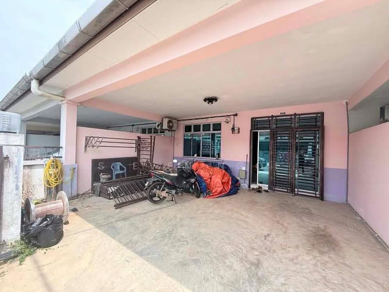 Rumah Teres 1-Tingkat untuk Dijual di Taman Lagenda Putra (Kulai) - Steven Ngoi - Exterior - PropertyGuru.com.my