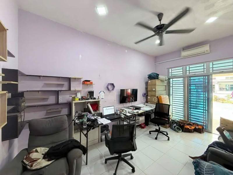 Rumah Teres 1-Tingkat untuk Dijual di Taman Lagenda Putra (Kulai) - Steven Ngoi - Study - PropertyGuru.com.my