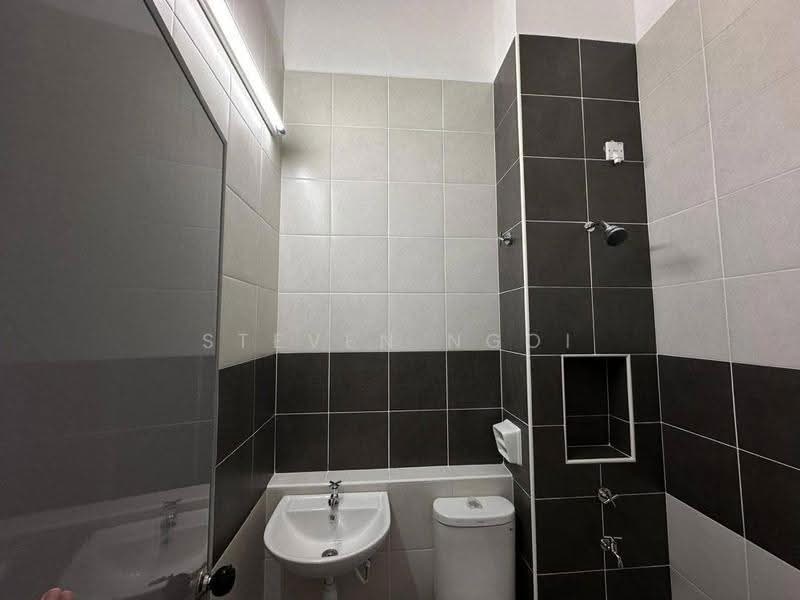 Rumah Teres 1-Tingkat untuk Dijual di Kulai (Johor) - Steven Ngoi - Bathroom - PropertyGuru.com.my