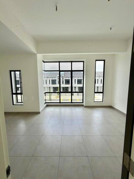 2-storey Terraced House for Sale in Taman Mount Austin (Tebrau) - Steven Ngoi - Living Room - PropertyGuru.com.my