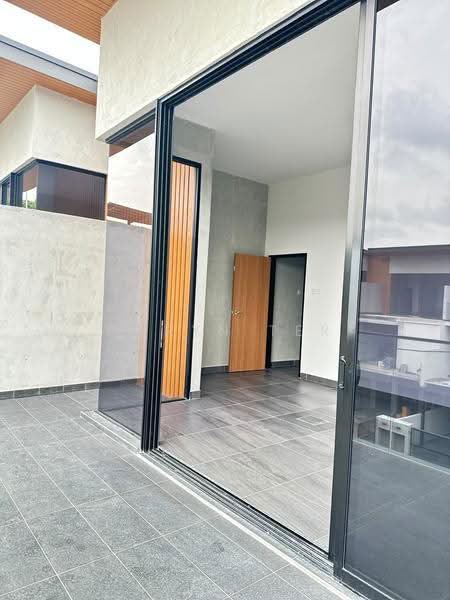 3-storey Terraced House for Sale in Kulai (Johor) - Caryn Ter - Exterior - PropertyGuru.com.my
