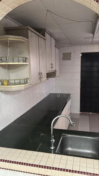 Rumah Teres 2-Tingkat untuk Disewa di Kota Kemuning (Shah Alam) - Nuruddin Zabidi - Kitchen - PropertyGuru.com.my