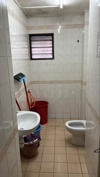 Rumah Teres 2-Tingkat untuk Disewa di Kota Kemuning (Shah Alam) - Nuruddin Zabidi - Bathroom - PropertyGuru.com.my