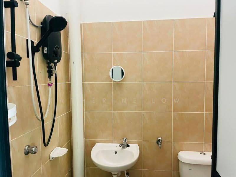 Rumah Teres 3-Tingkat untuk Disewa di Pontian (Johor) - Katherine Low - Bathroom - PropertyGuru.com.my
