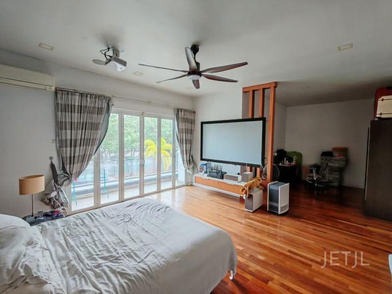 Semi-Detached House for Sale in Port Klang (Pelabuhan Klang) (Selangor) - Eunice Lim - Bedroom - PropertyGuru.com.my