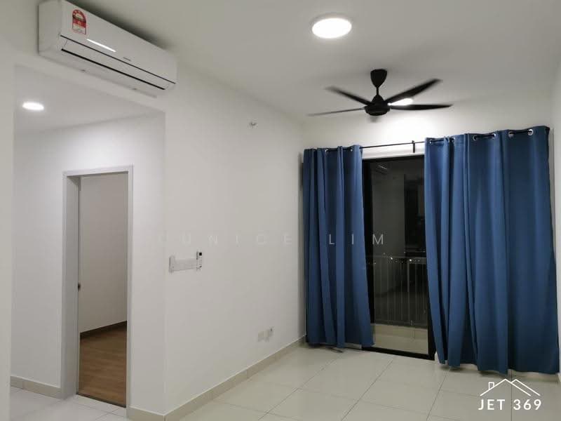 Service Residence for Sale at The Amber Residence @ TwentyFive.7 - Eunice Lim - Living Room - PropertyGuru.com.my