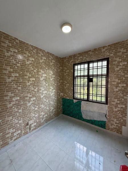 Pangsapuri untuk Dijual di Sri Putra Apartment - Steven Ngoi - Interior - PropertyGuru.com.my
