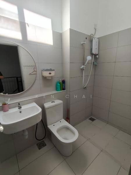 Rumah Teres untuk Dijual di Johor Bahru (Johor) - Ken Chai - Bathroom - PropertyGuru.com.my