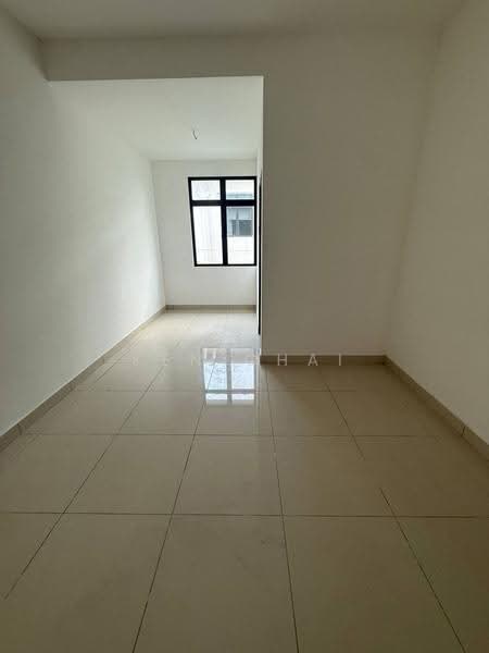 2-storey Terraced House for Sale in Bandar Cemerlang (Ulu Tiram) - Ken Chai - Interior - PropertyGuru.com.my