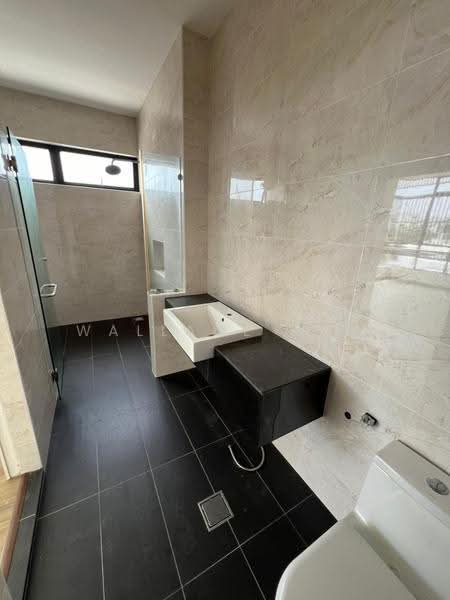 Semi-Detached House for Sale in Setia Tropika (Johor Bahru) - Wallace Ang - Bathroom - PropertyGuru.com.my