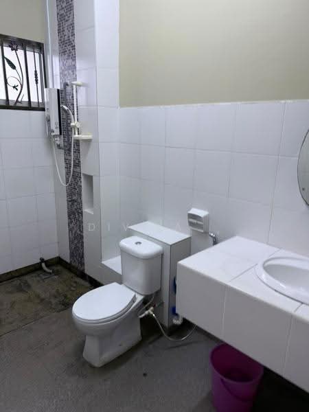 Rumah Teres 2-Tingkat untuk Disewa di Johor Bahru (Johor) - Diviya . - Bathroom - PropertyGuru.com.my