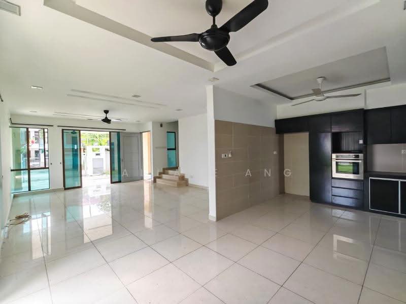 2-storey Terraced House for Sale in Bandar Dato Onn (Tebrau) - Wallace Ang - Living Room - PropertyGuru.com.my
