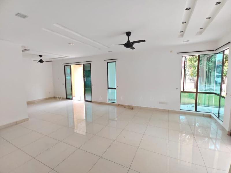 2-storey Terraced House for Sale in Bandar Dato Onn (Tebrau) - Wallace Ang - Living Room - PropertyGuru.com.my
