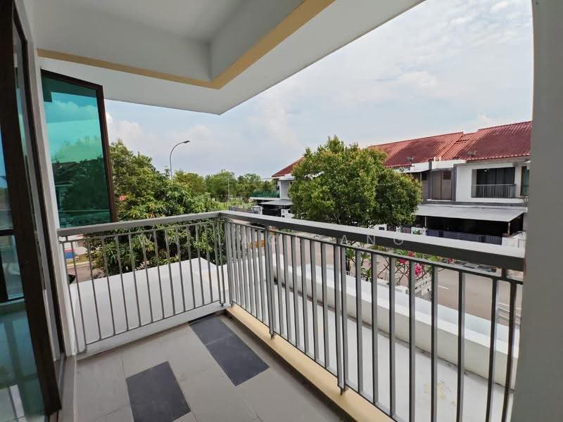 2-storey Terraced House for Sale in Bandar Dato Onn (Tebrau) - Wallace Ang - Balcony - PropertyGuru.com.my