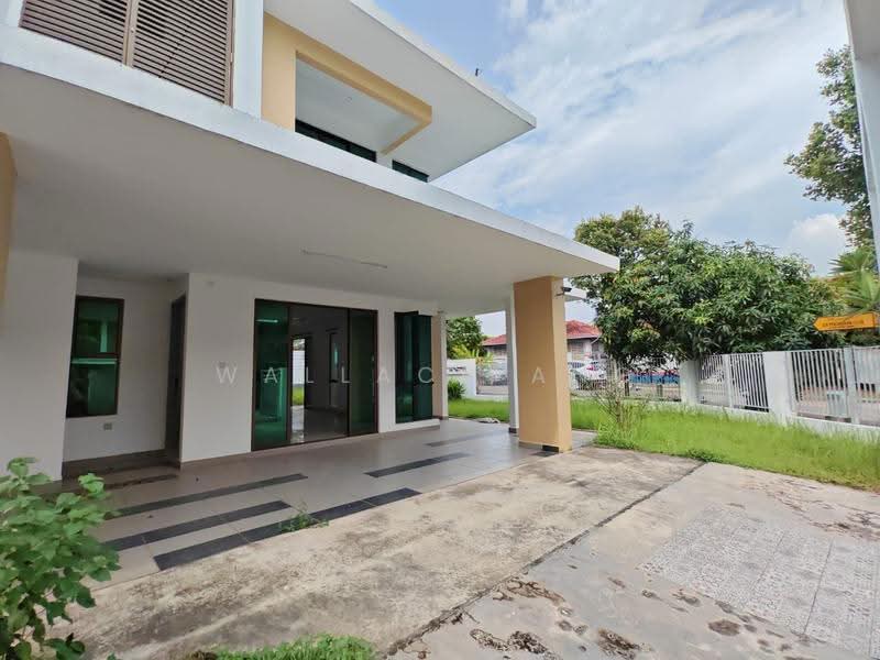 2-storey Terraced House for Sale in Bandar Dato Onn (Tebrau) - Wallace Ang - Exterior - PropertyGuru.com.my