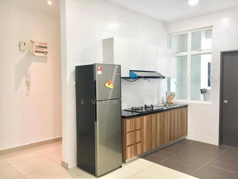 Kondominium untuk Dijual di M Condominium @ Larkin - Steven Ngoi - Kitchen - PropertyGuru.com.my