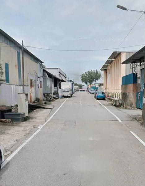 Semi-D Factory for Rent in Taman Johor (Tampoi) - Steven Ngoi - Exterior - PropertyGuru.com.my
