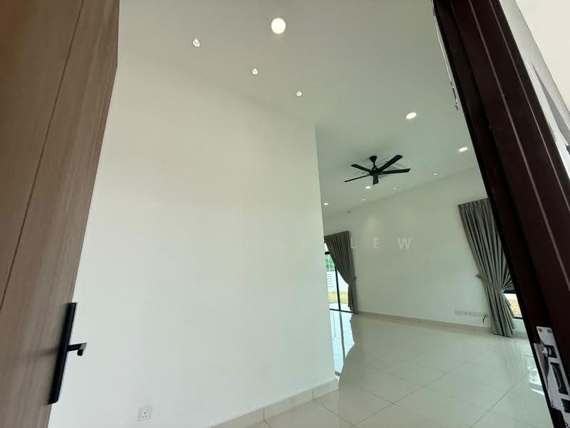 2-storey Terraced House for Rent in Taman Ponderosa (Johor Bahru) - Desmond Lew - Living Room - PropertyGuru.com.my