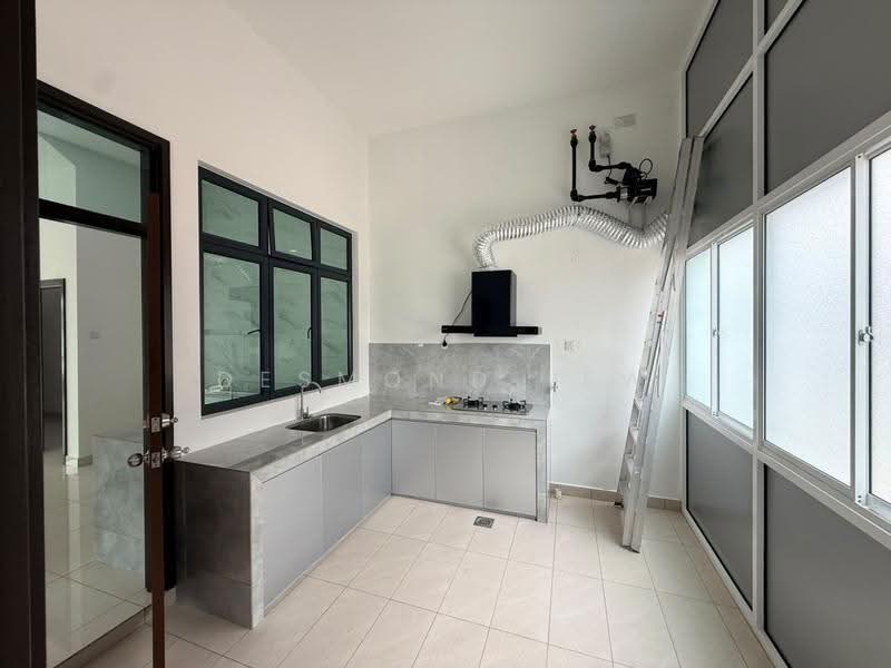 2-storey Terraced House for Rent in Taman Ponderosa (Johor Bahru) - Desmond Lew - Kitchen - PropertyGuru.com.my