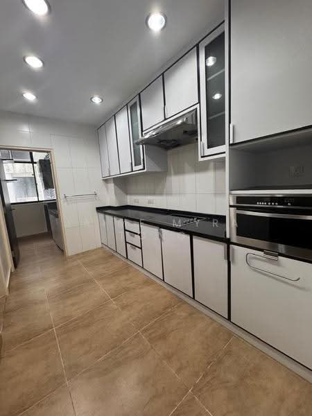 Condominium for Sale at The Peak Vista - Jaime Myra Tong - Kitchen - PropertyGuru.com.my