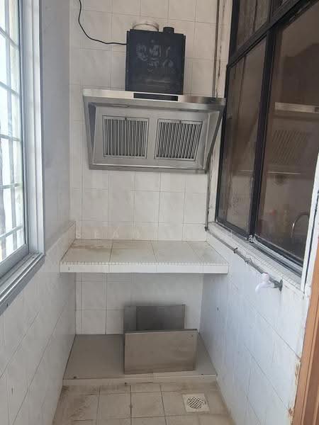 Rumah Teres 1.5-Tingkat untuk Dijual di Taman Perling (Perling) - Sean Yeoh - Kitchen - PropertyGuru.com.my