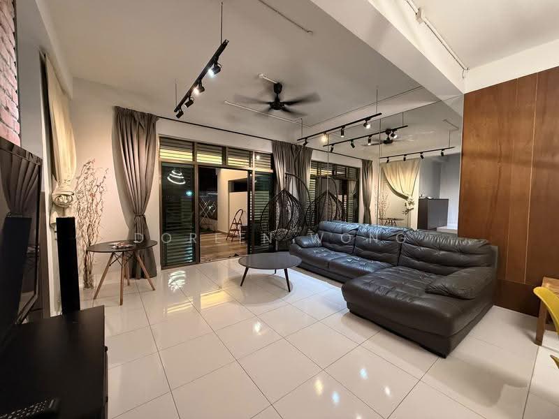 Rumah Teres 2-Tingkat untuk Disewa di Bandar Dato Onn (Tebrau) - Doreen Wong - Living Room - PropertyGuru.com.my