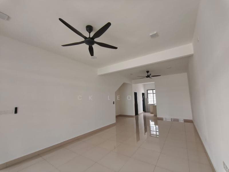 Rumah Teres 2-Tingkat untuk Disewa di Bandar Dato Onn (Tebrau) - Ck Leow - Living Room - PropertyGuru.com.my