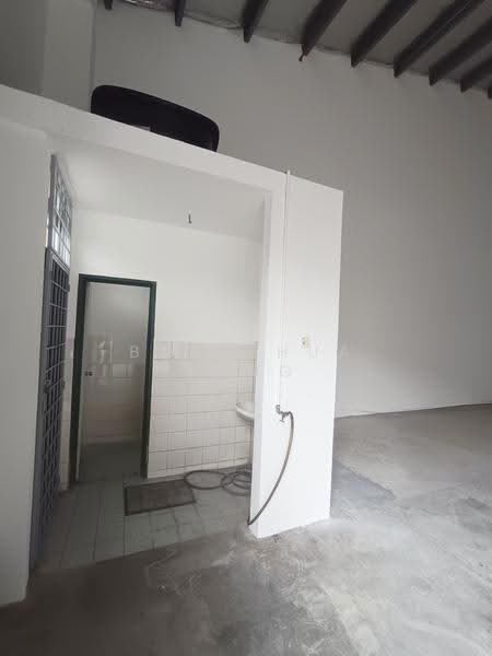 Terrace Factory for Sale in Seremban 2 (Negeri Sembilan) - Bak Chua Pang - Interior - PropertyGuru.com.my