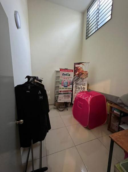 Semi-Detached House for Sale in Kampung Batu 9 Kebun Baru (Telok Panglima Garang) - Amierul Hafizie - Interior - PropertyGuru.com.my