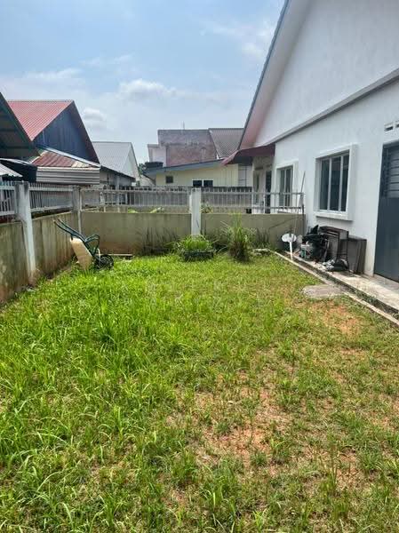 Semi-Detached House for Sale in Kampung Batu 9 Kebun Baru (Telok Panglima Garang) - Amierul Hafizie - Exterior - PropertyGuru.com.my