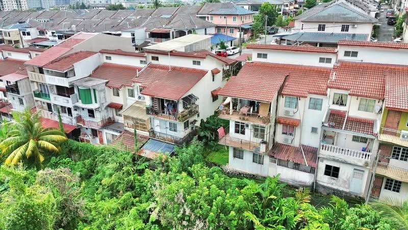 Rumah Teres 2.5-Tingkat untuk Dijual di Batu Caves (Selangor) - Fauran Nawawi - PropertyGuru.com.my