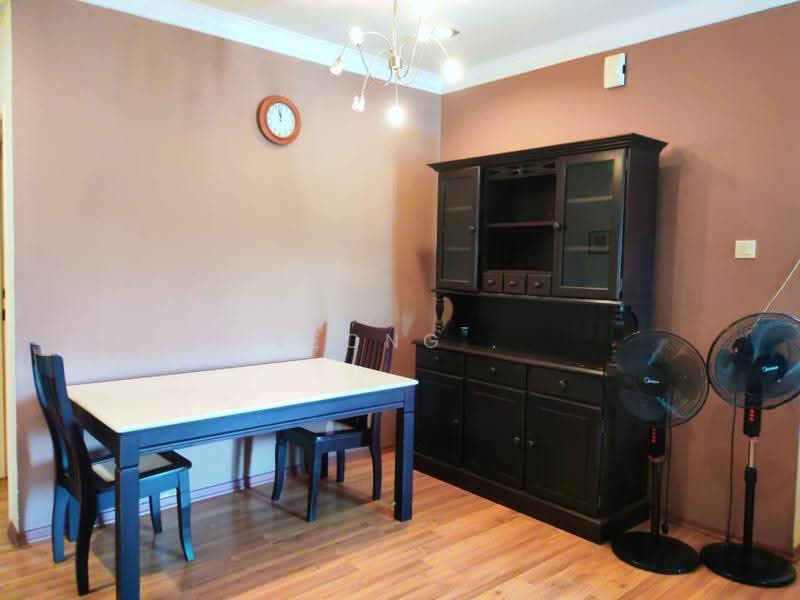 Pangsapuri untuk Dijual di Melati Apartments - Leong . - Dining Room - PropertyGuru.com.my