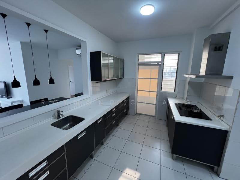 Condominium for Sale at The Tamarind - Raymond Chiang - Kitchen - PropertyGuru.com.my