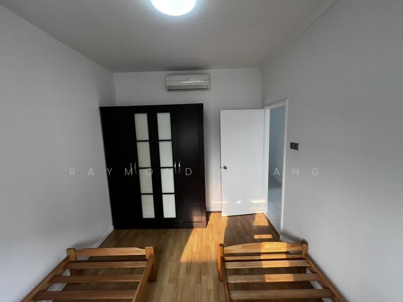 Condominium for Sale at The Tamarind - Raymond Chiang - Bedroom - PropertyGuru.com.my