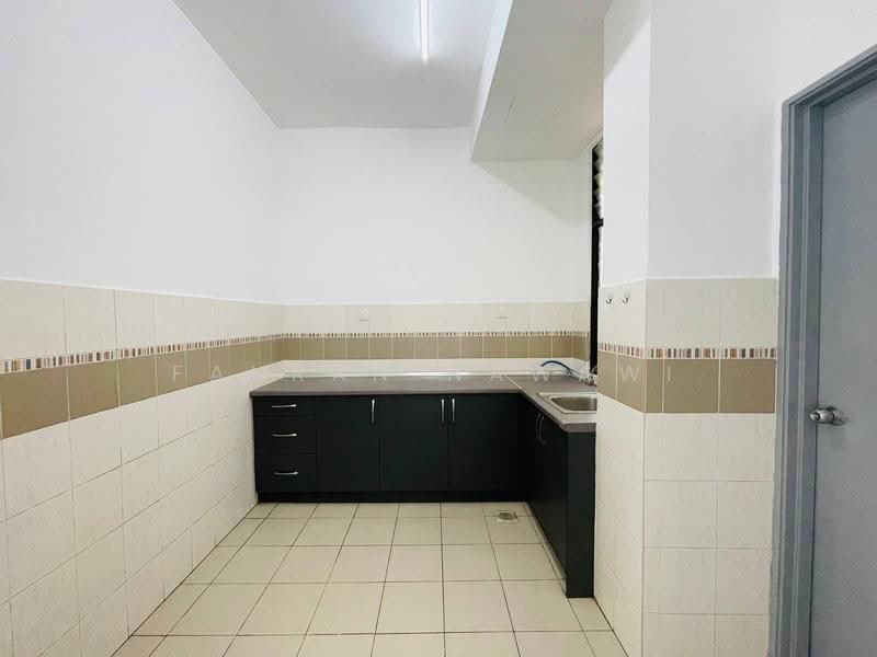 Kondominium untuk Dijual di Kasturi Idaman - Fauran Nawawi - Kitchen - PropertyGuru.com.my