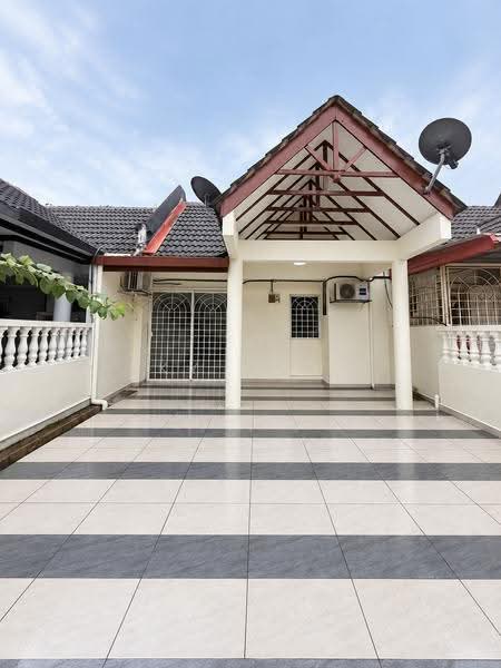1-storey Terraced House for Rent in Bandar Kinrara (Selangor) - Sky Wong - Exterior - PropertyGuru.com.my