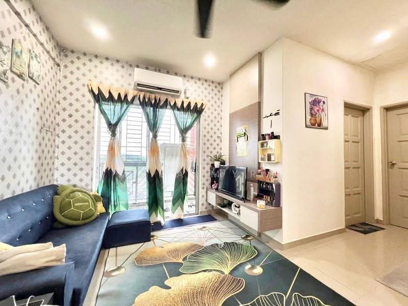 Pangsapuri untuk Dijual di Impian Sentosa - Maya Myra - Living Room - PropertyGuru.com.my
